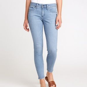 Silver Jeans Avery Skinny Leg High Rise Curvy NWT